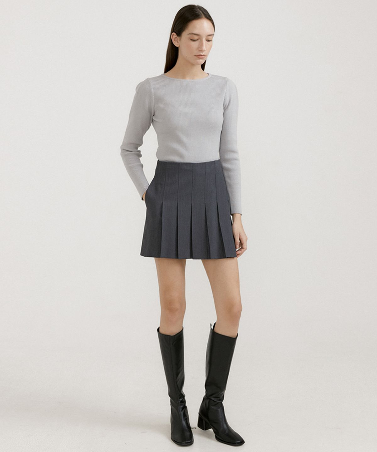 오떼뜨(OCTETTE) PLEATS SHORTS_2COLOR
