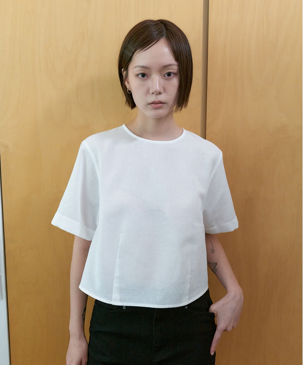 스텝어라운드(STEP AROUND) Seersucker half sleeve blouse_WHITE