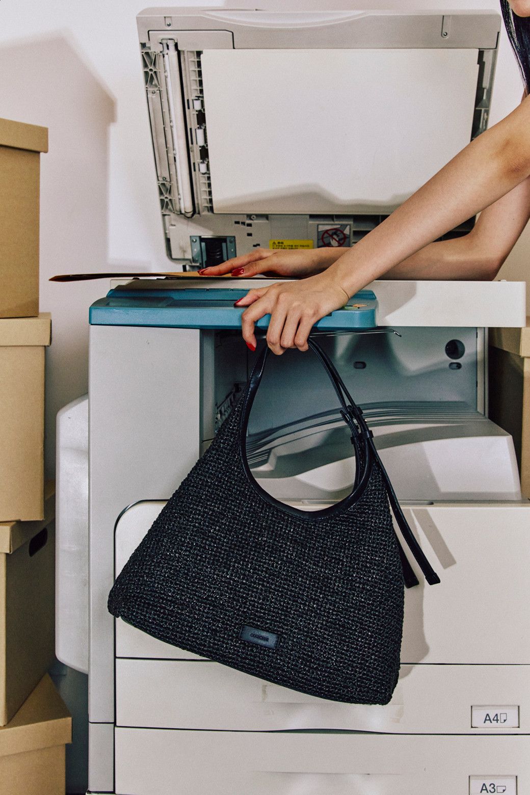 MUSINSA | COURONNE Seine Tote 30 Raffia (Black) RCBTX25656BKX