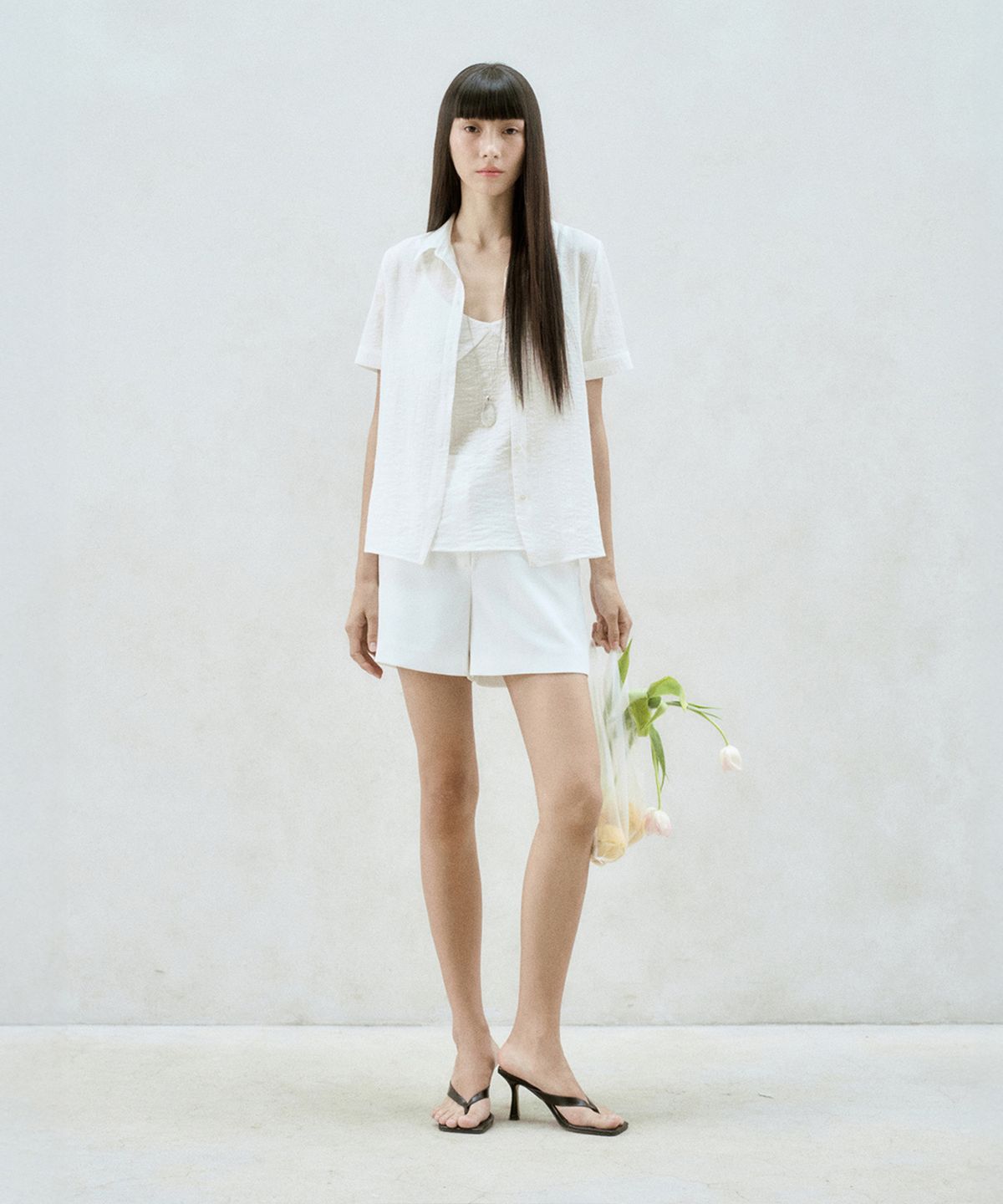 리이(RE RHEE) SILKY STRIPPED HALF SLEEVE SHIRT