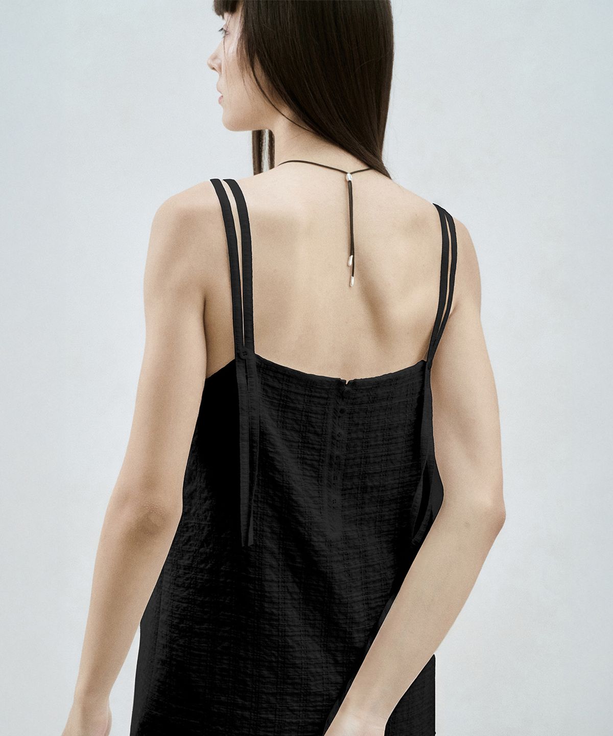 리이(RE RHEE) CHECKED-CHIFFON LAYERED MIDI DRESS BLACK