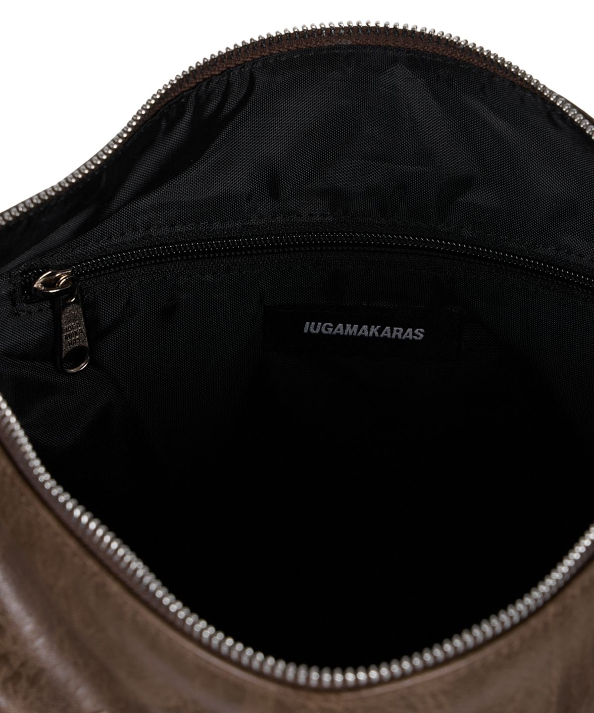 이우가마카라스(IUGAMAKARAS) Studded Hobo Bag (Brown)