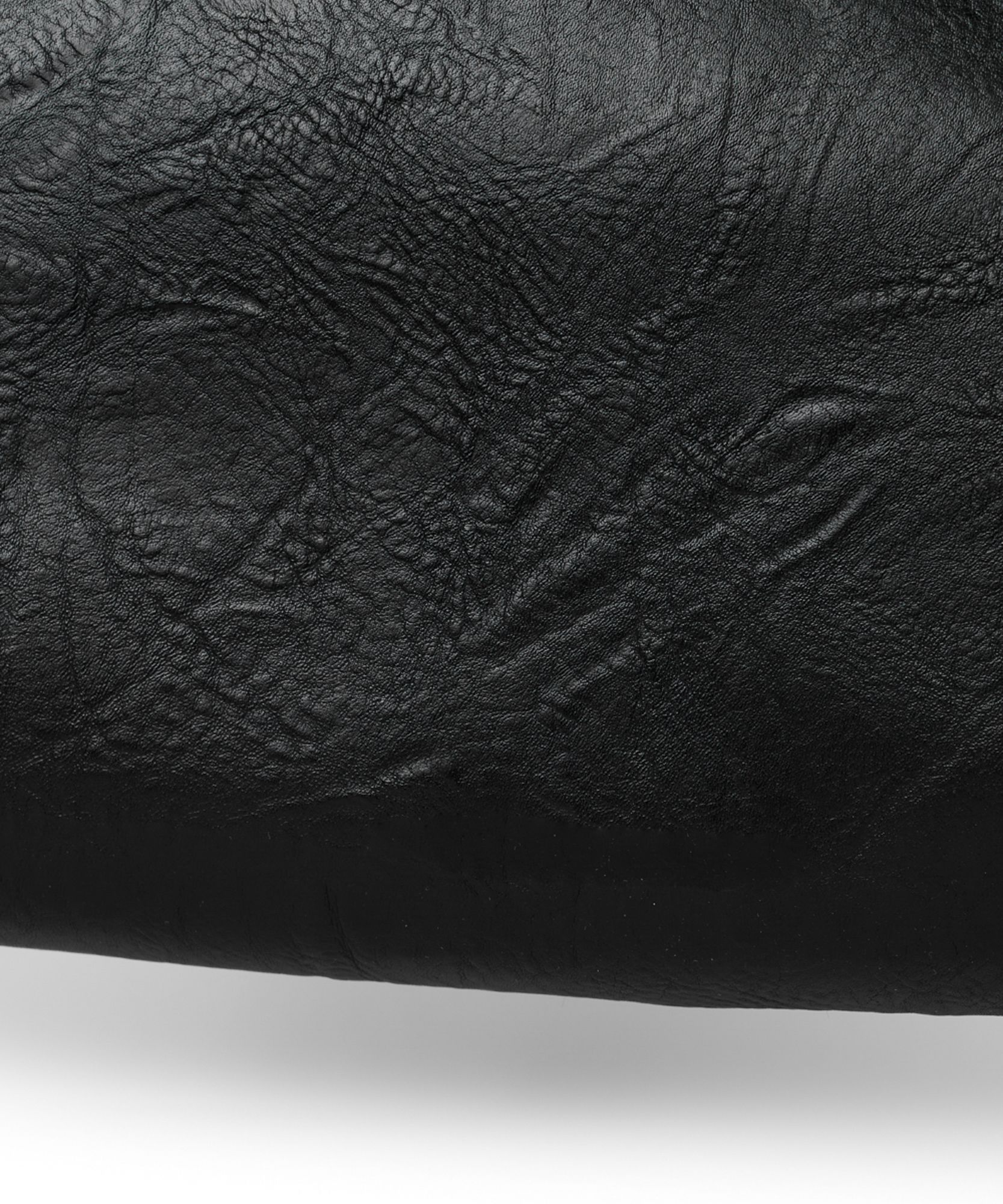 MUSINSA | IUGAMAKARAS Bread Leather Shoulder Bag (Black)