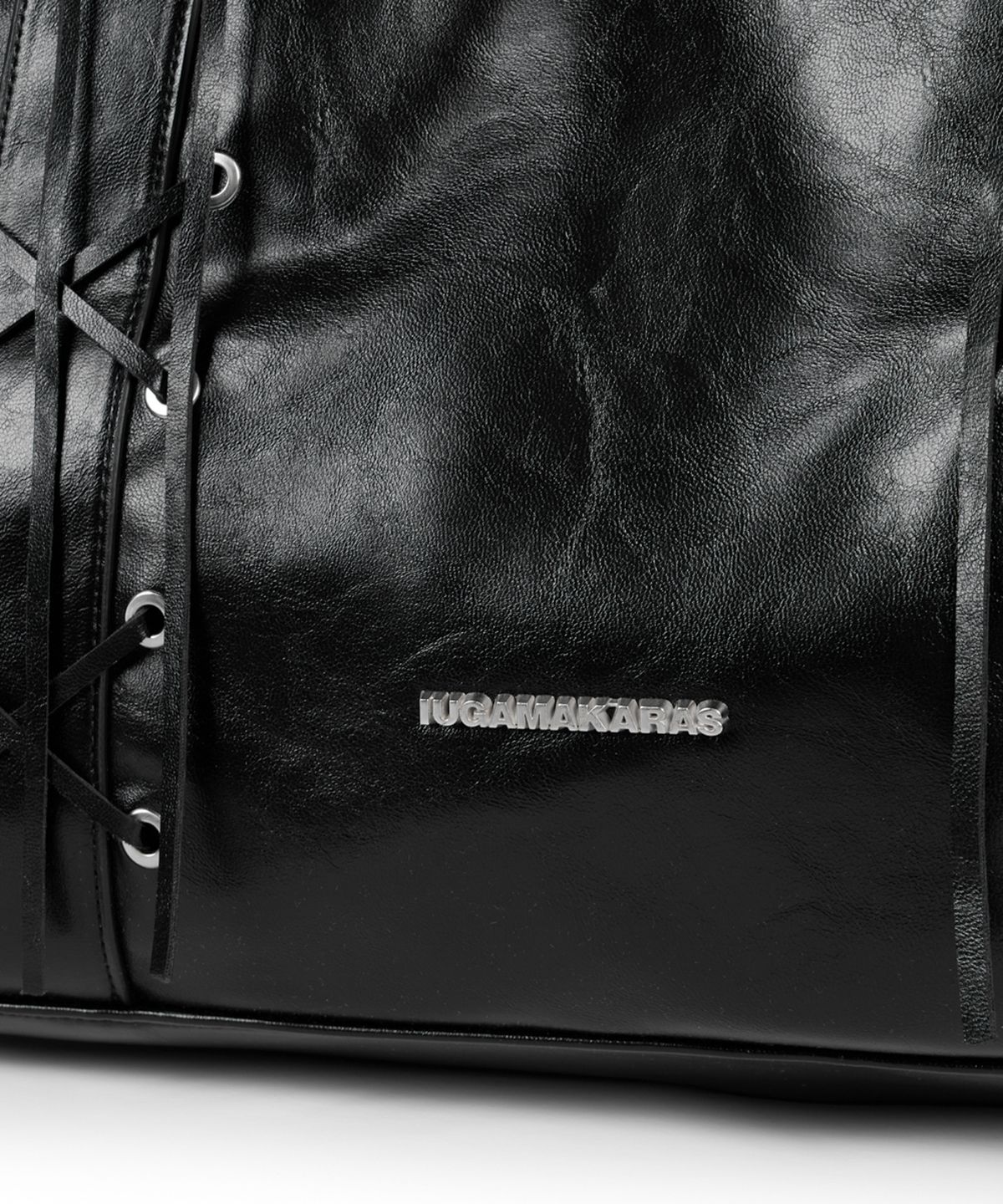 이우가마카라스(IUGAMAKARAS) Eyelet Ribbon Leather Shoulder Bag (Black)