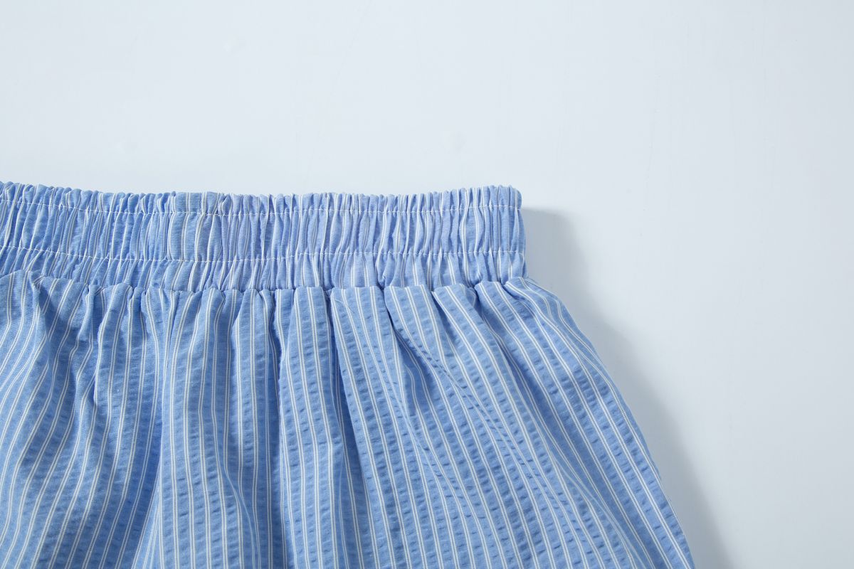 샐러드바구니(SALAD BAGUNI) Lace hem seersucker shorts - blue