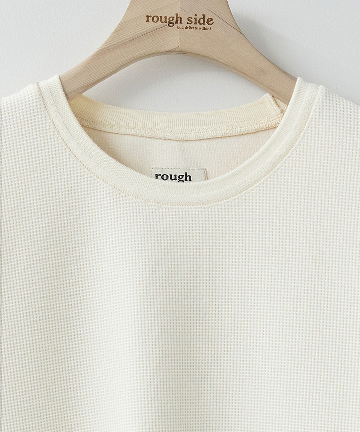 러프사이드(ROUGHSIDE) Waffle Long Sleeve Oatmeal