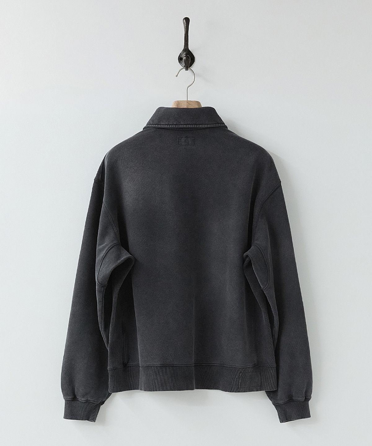 러프사이드(ROUGHSIDE) Faded Quarter Zip Sweat Vintage Charcoal
