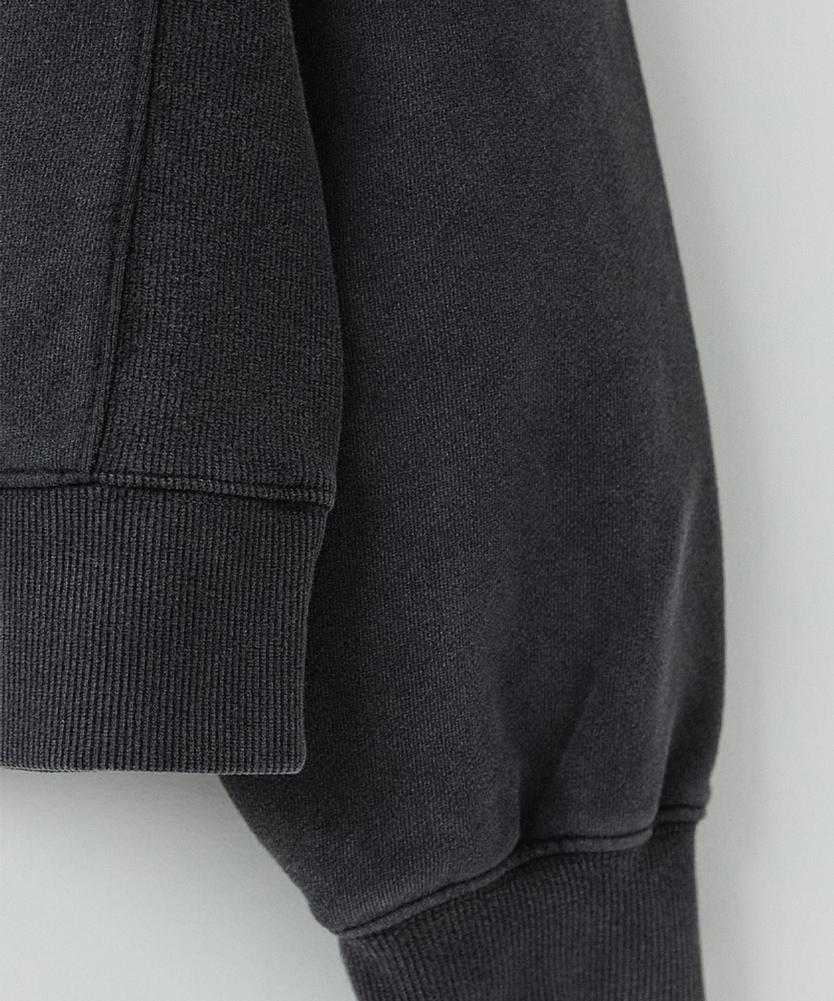 러프사이드(ROUGHSIDE) Faded Quarter Zip Sweat Vintage Charcoal
