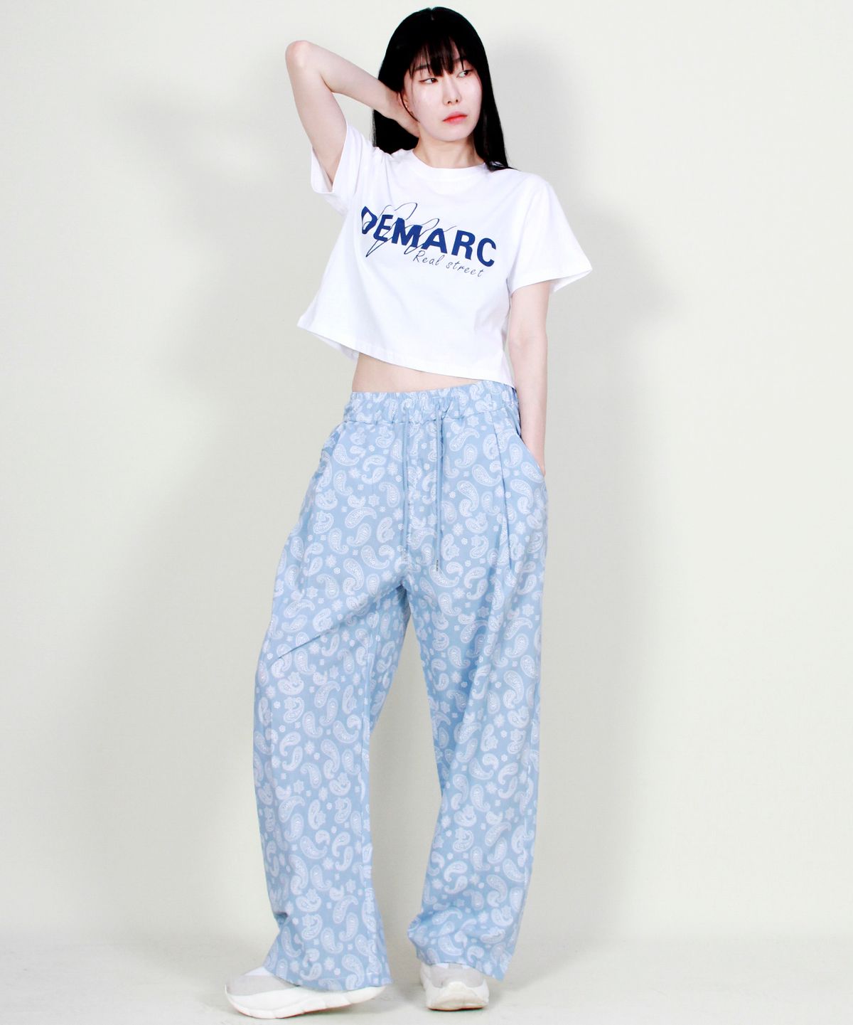 드마크(DEMARC) PAISLEY SIDE ONETUCK WIDE PANTS SKY BLUE