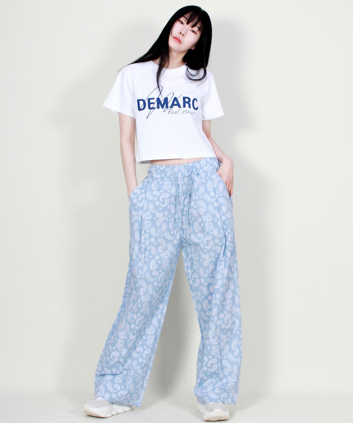 드마크(DEMARC) PAISLEY SIDE ONETUCK WIDE PANTS SKY BLUE