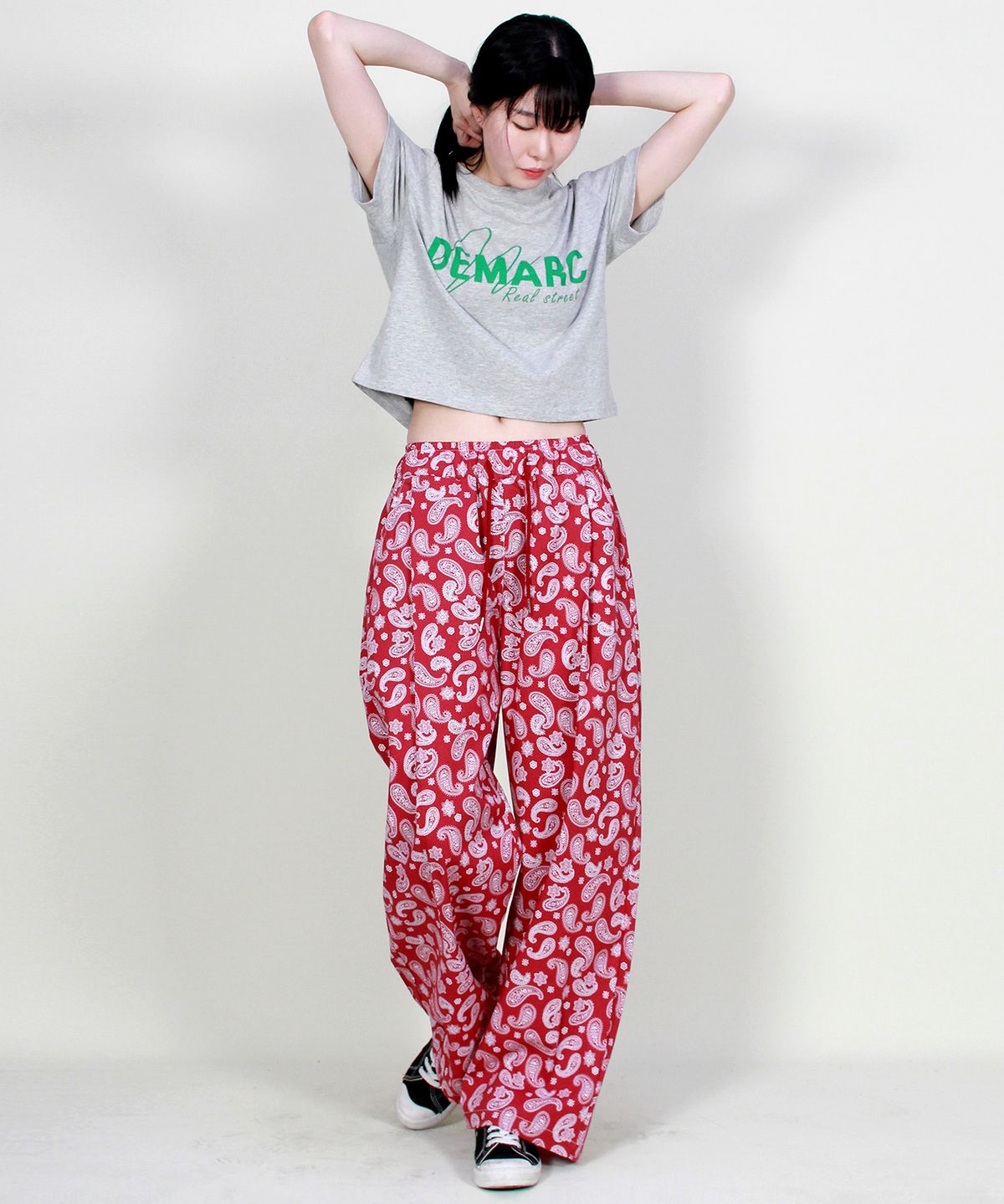 드마크(DEMARC) PAISLEY SIDE ONETUCK WIDE PANTS BURGUNDY