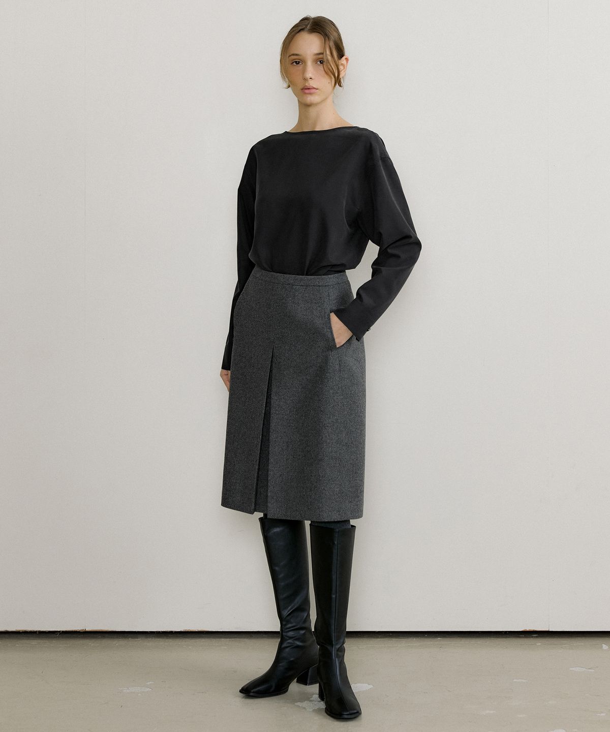 오떼뜨(OCTETTE) VERY WOOL TWILL MIDI SKIRTS_2COLOR