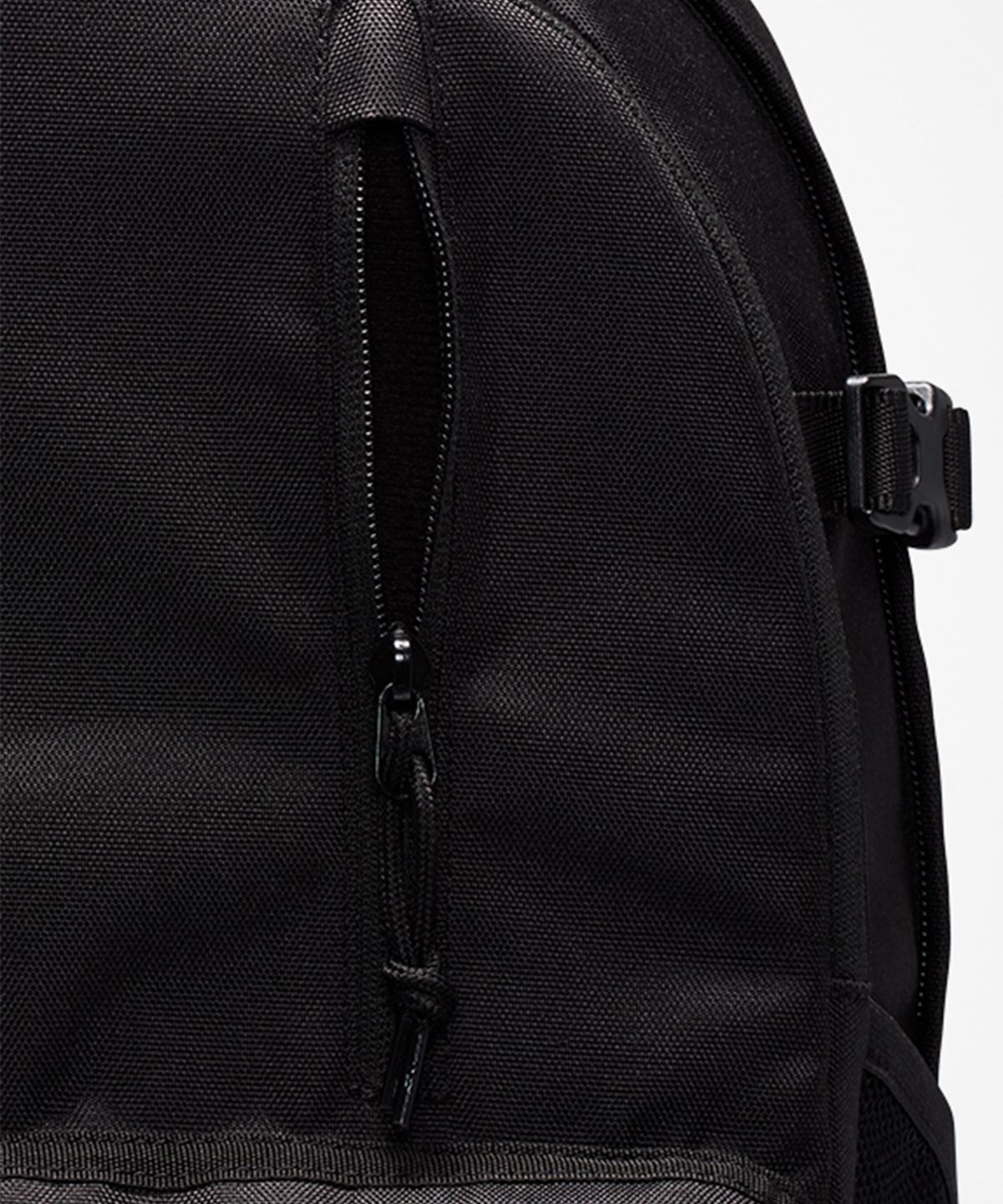 컨버스(CONVERSE) 스트레이트 엣지 백팩 블랙 UA5797-023