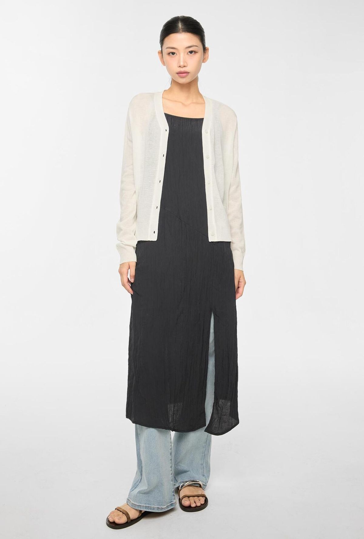 미쏘(MIXXO) 에센셜 브이넥 가디건_MIWCKF510T