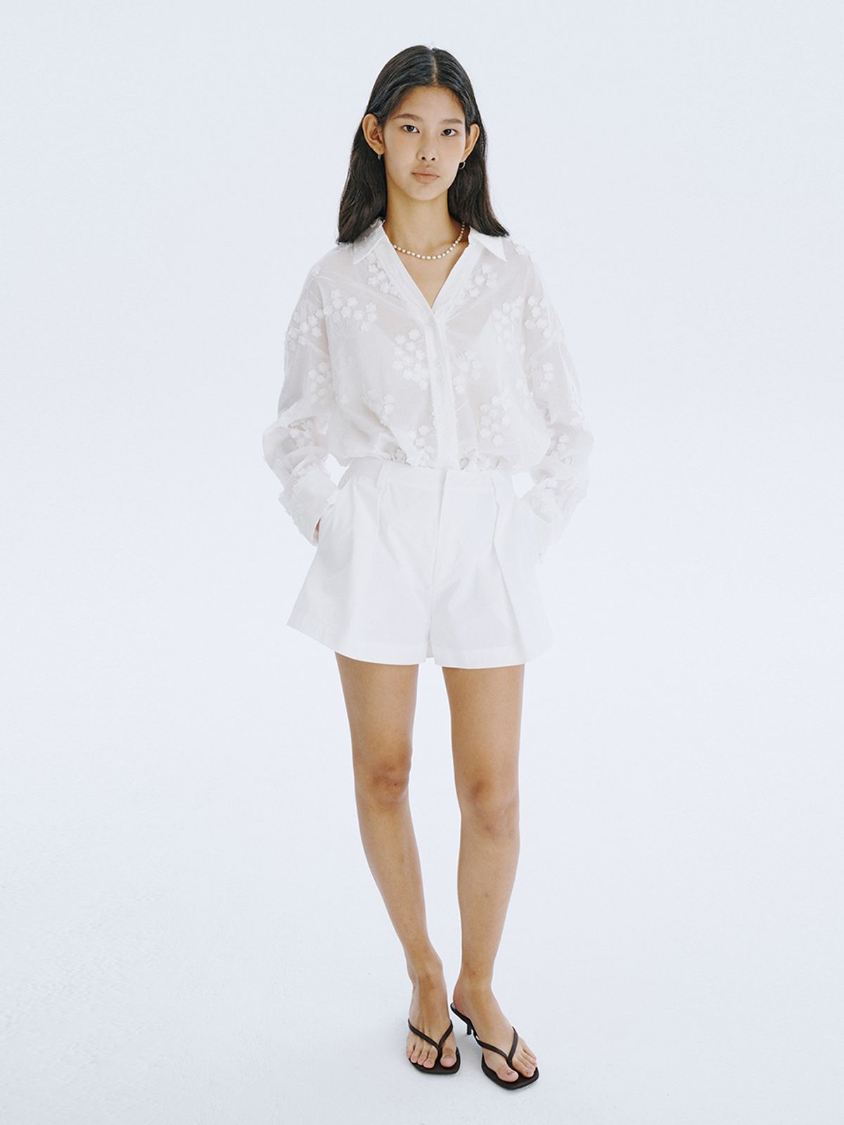 분더캄머(WNDERKAMMER) 25  Tuck Shorts_White