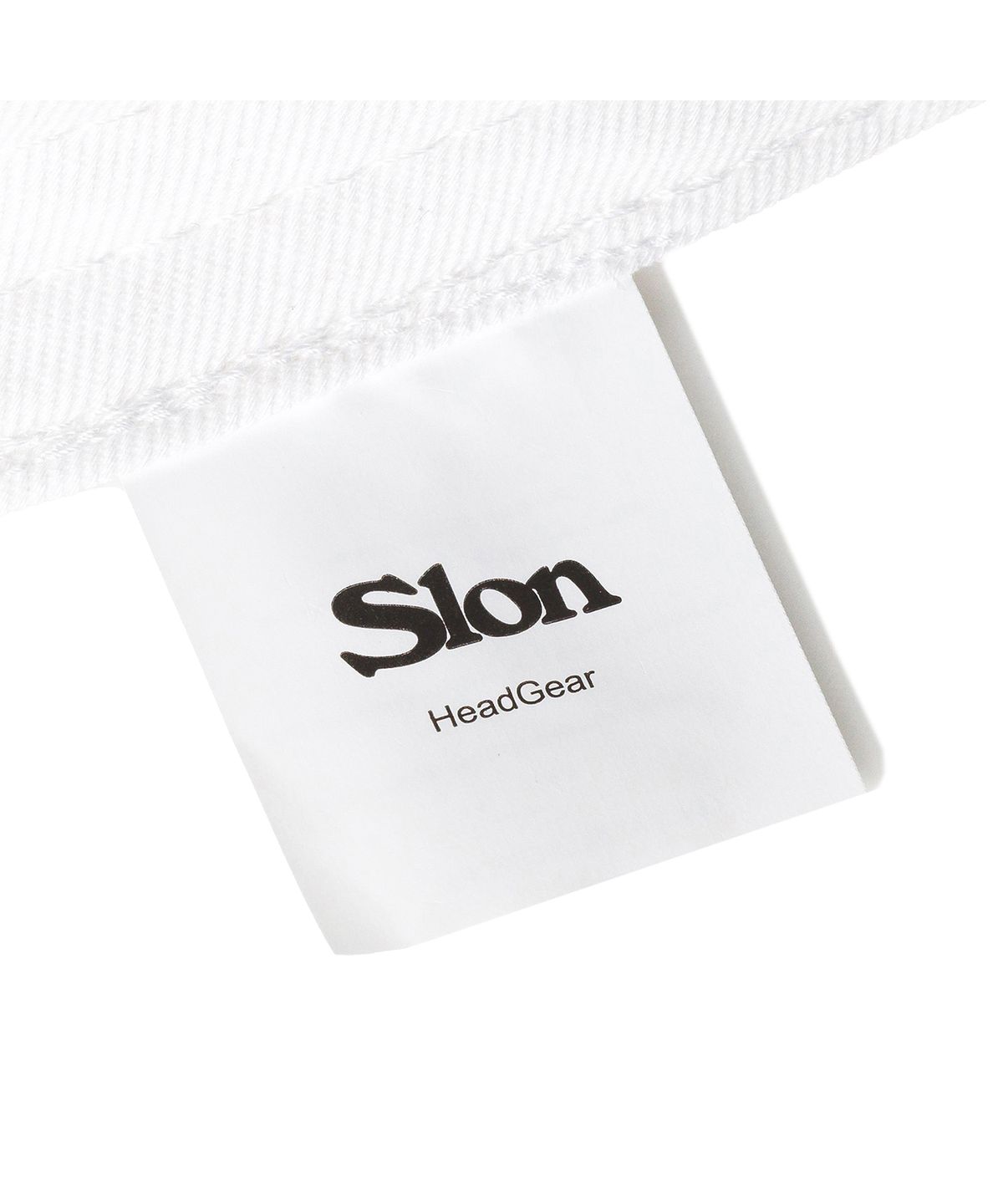 슬론(SLON) 클래식 로고 도트톤 캡 (화이트)