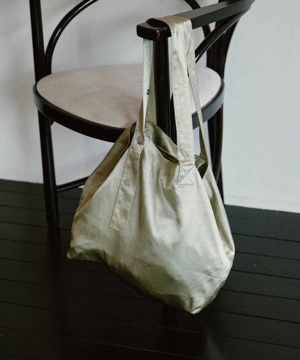 태서울(TAESEOUL) Leaf lounge bag (Green)