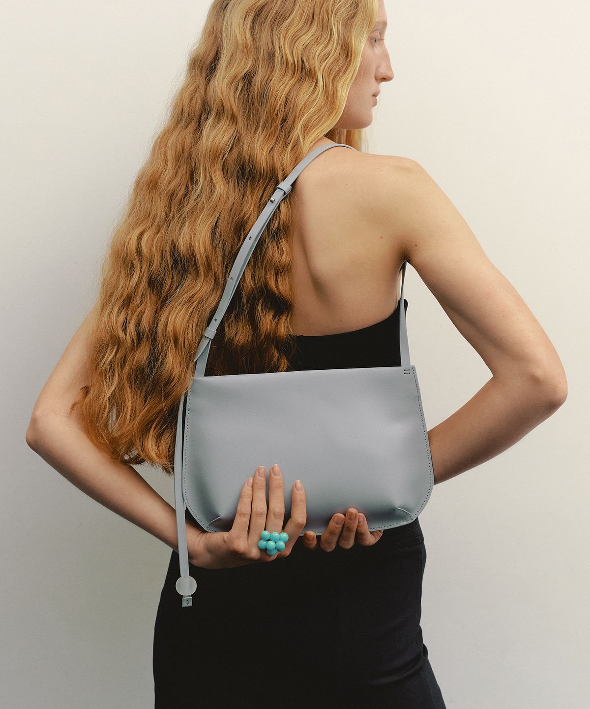태서울(TAESEOUL) Pebble shoulder bag (Mint grey)