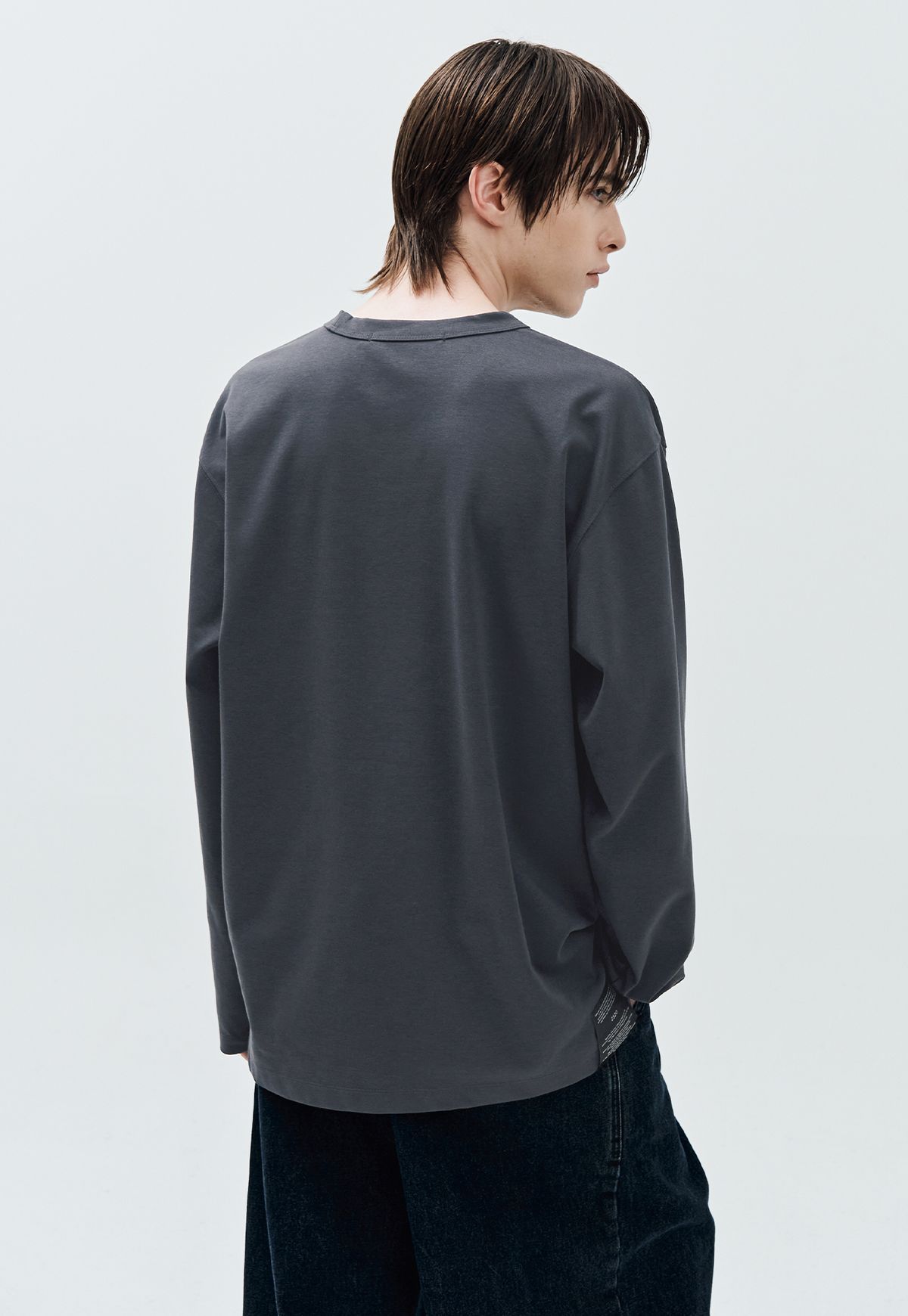 지오송지오(ZIOSONGZIO) 타임리스 롱 슬리브 차콜 ZH5TS592CH