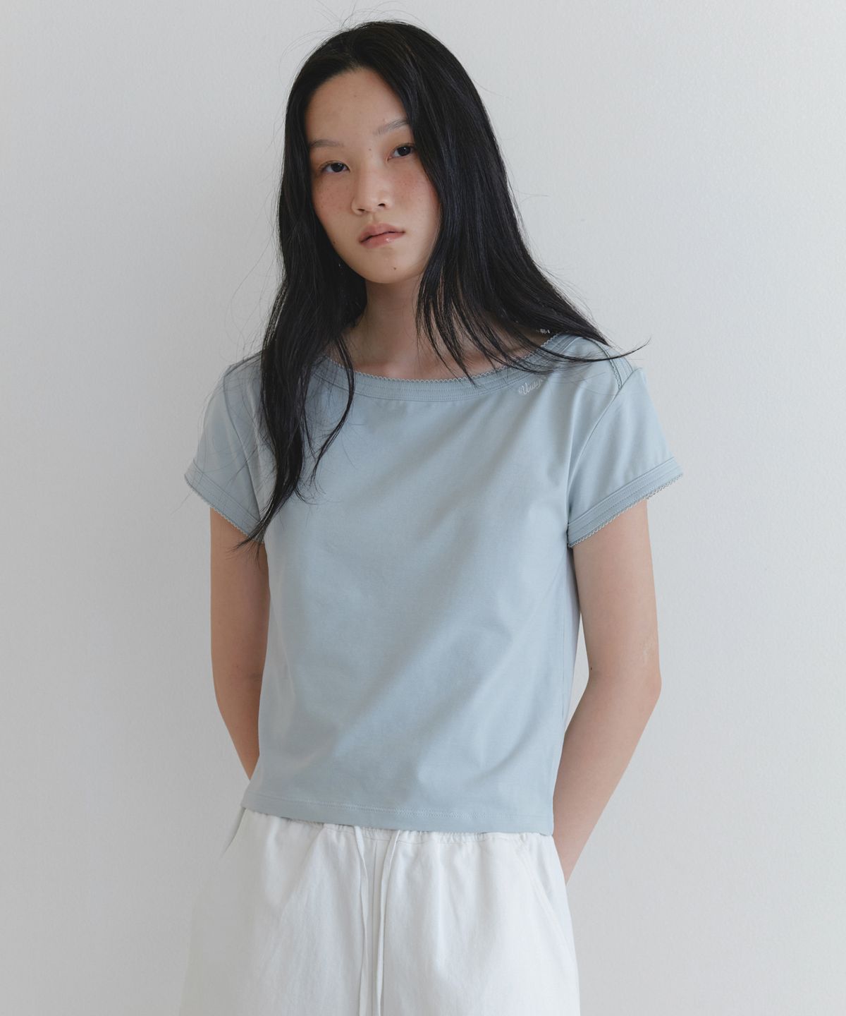 유라고(URAGO) Lace boatneck crop t-shirt