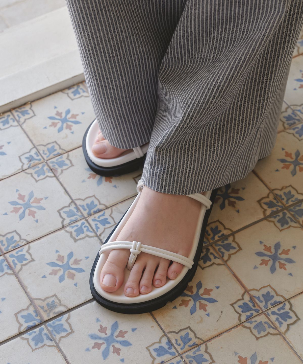 유라고(URAGO) Strap slippers