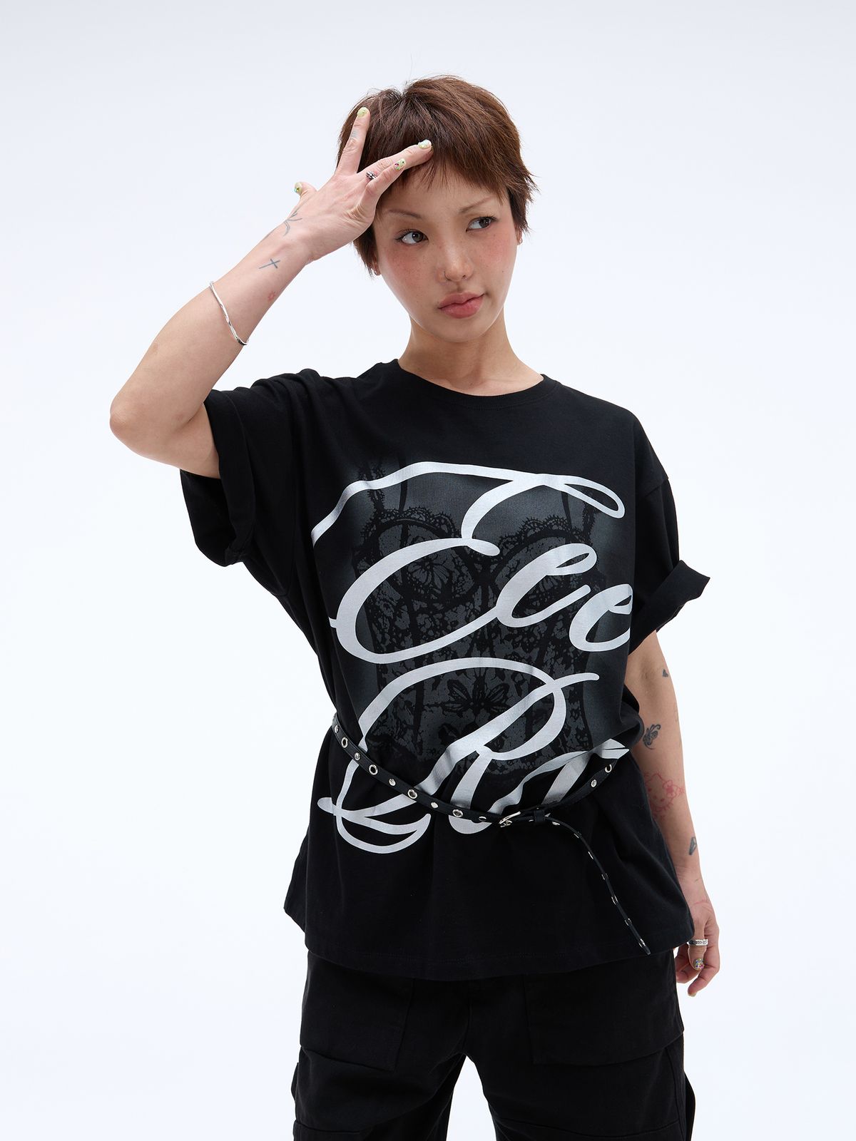 이이이알알알(EEERRR) Big Pearl Logo Corset Printing T-shirt (Black)