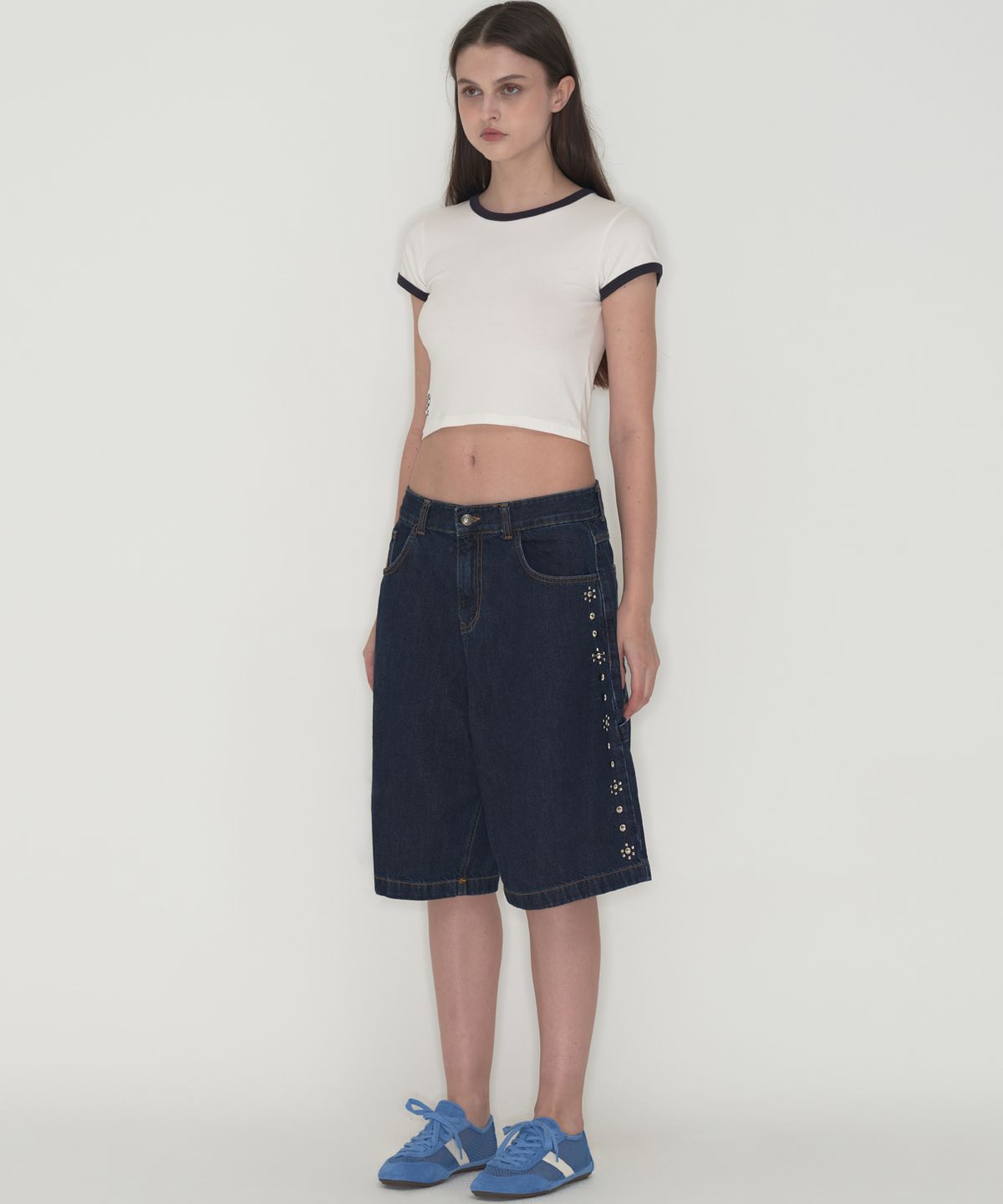 떨스티클럽(THIRSTYCLUB) Side studded bermuda jeans - Dark blue (Unisex)