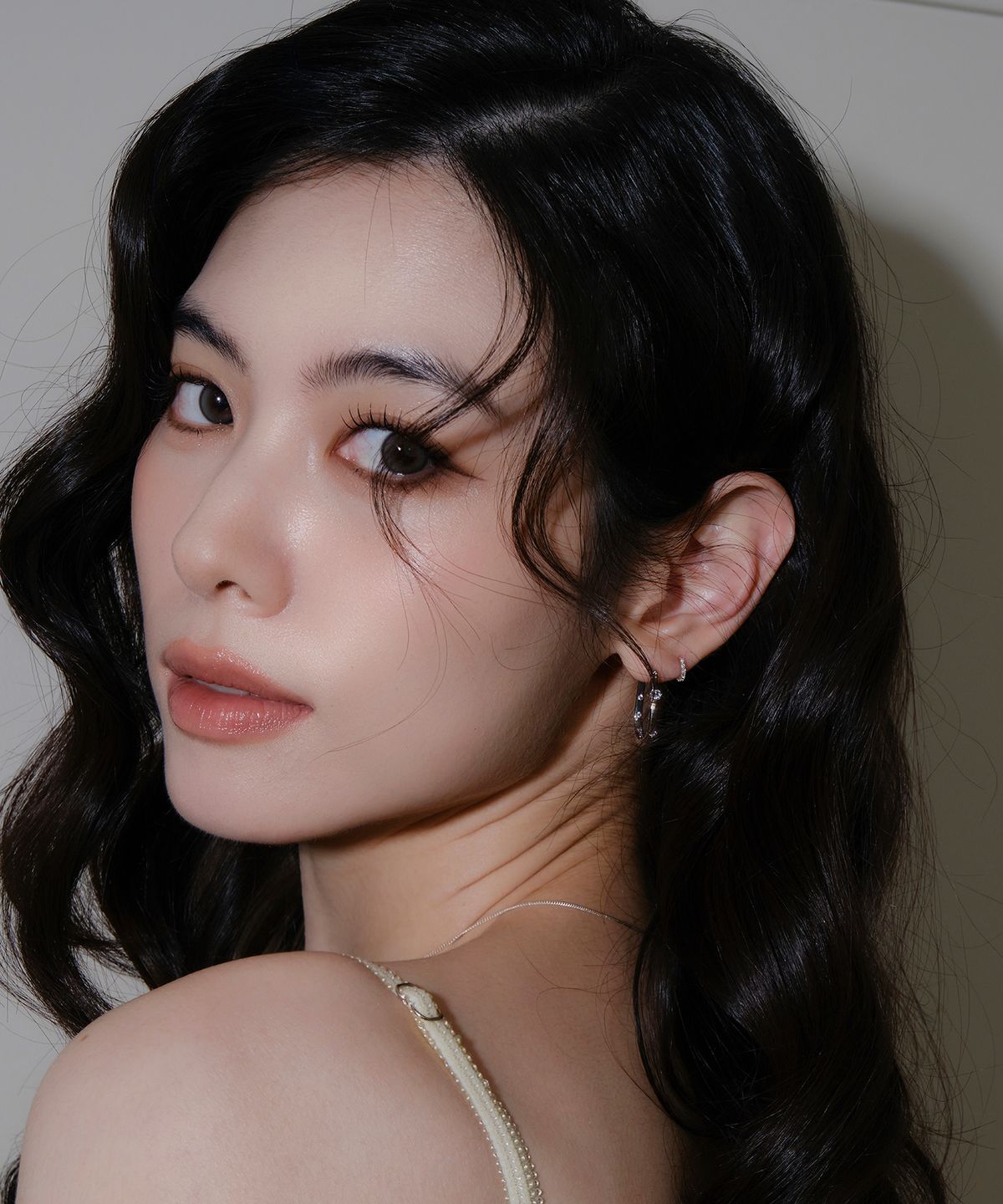 레브(REVE) 미니 레이어드 원터치 Q 이어링
