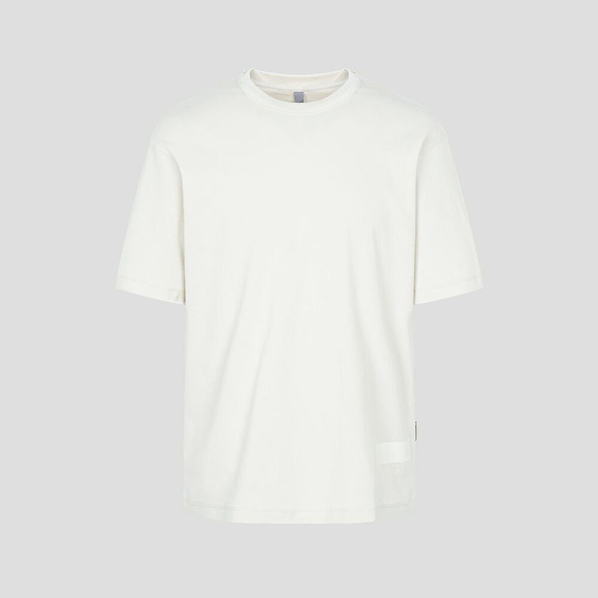 빈폴 멘(BEANPOLE MEN) 젠틀테크 레터링 그래픽 반소매 티셔츠  아이보리