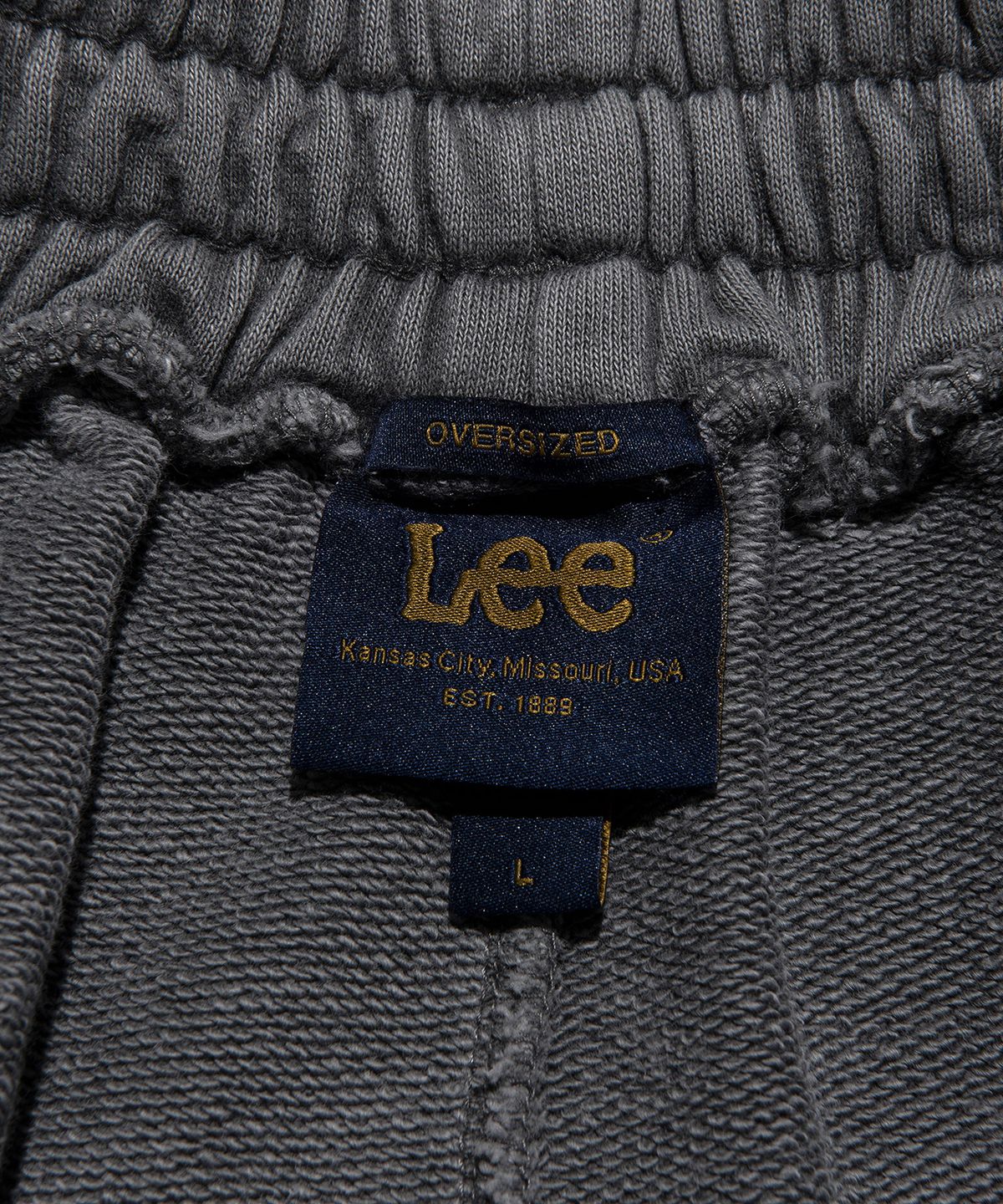 리(LEE) 피그먼트 다잉 카프리 스웻 숏츠 피그먼트 챠콜