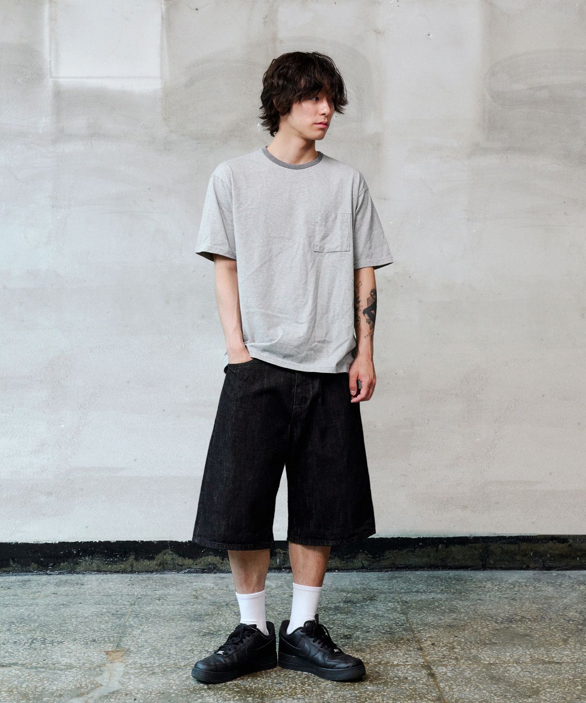 덴메이드(DENMADE) DEN0091 One Black Selvedge Bermuda Pants