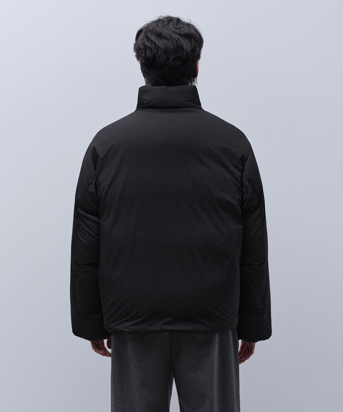 무신사 스탠다드(MUSINSA STANDARD) 미니멀 다운 숏 패딩 재킷 [블랙]