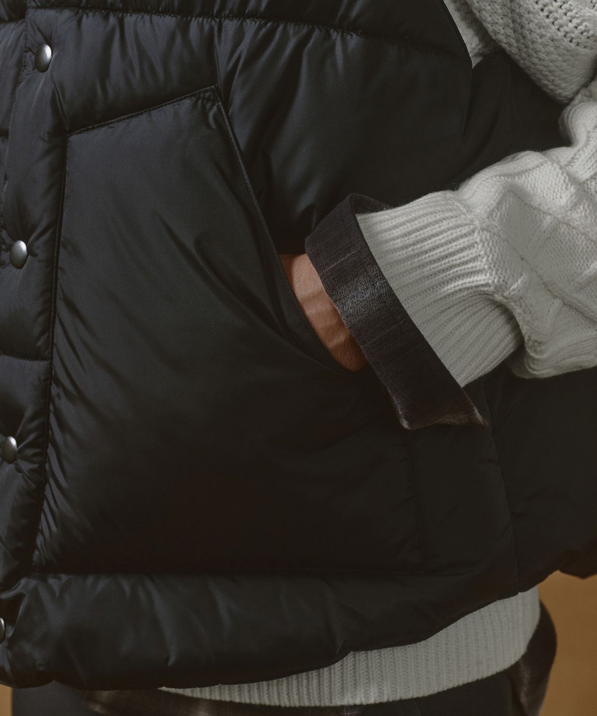 무신사 스탠다드(MUSINSA STANDARD) 웨스턴 패딩 베스트 [블랙]