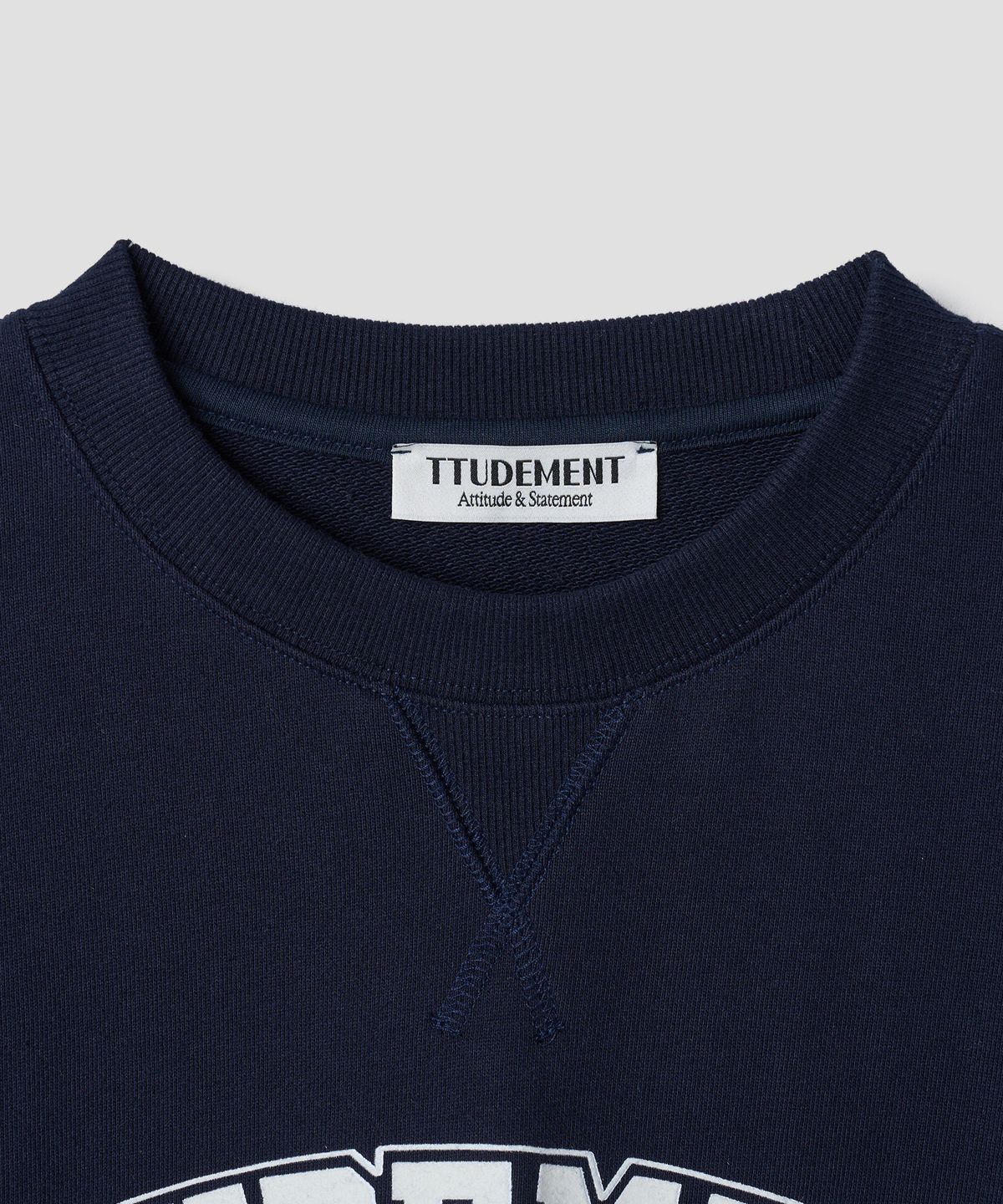 튜드먼트(TTUDEMENT) ESSENTIAL LOGO SWEATSHIRT_NAVY