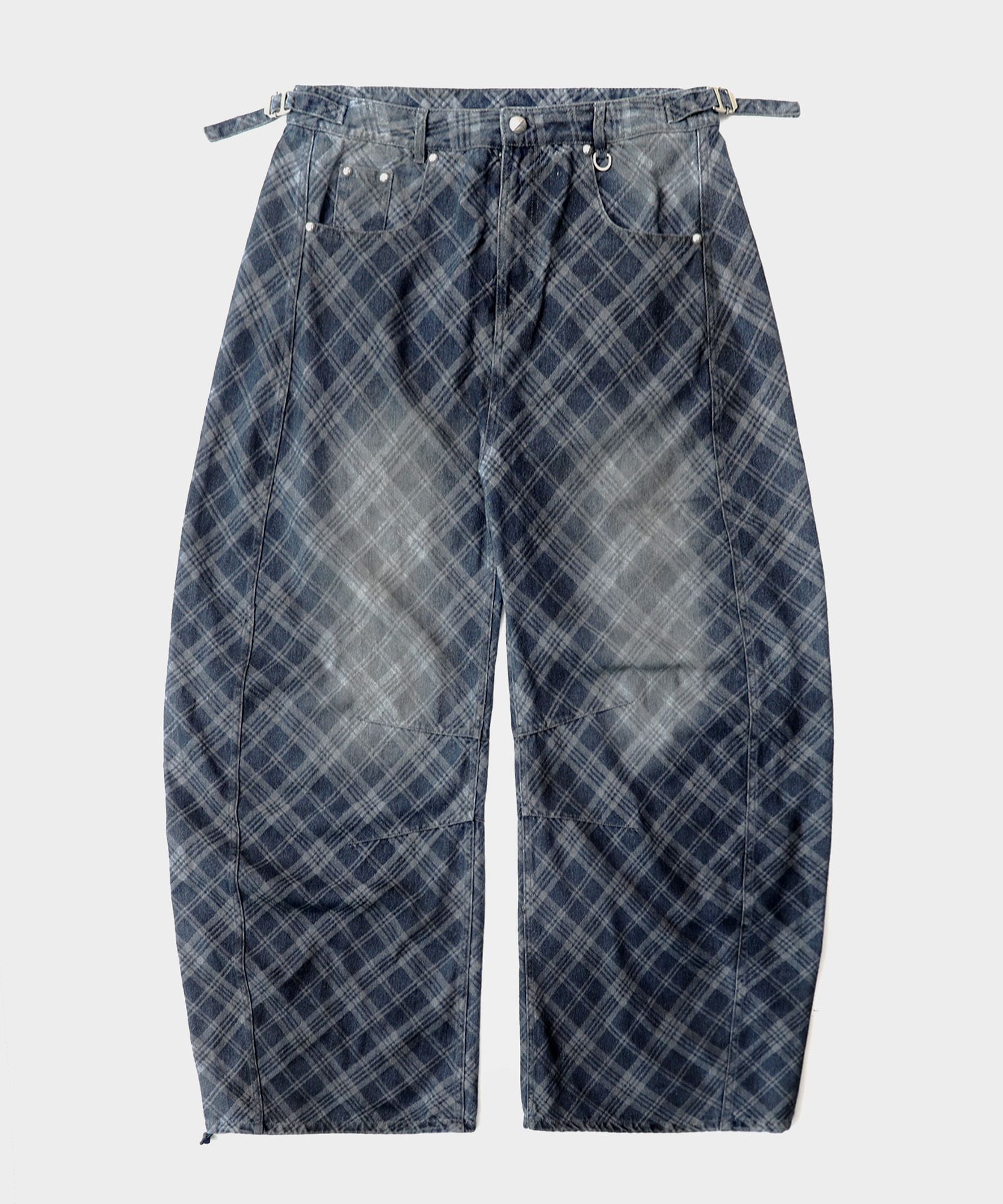 【BADBLOOD】ライオン パッチ ウォッシュド バレル パンツ MUSINSA公式 | BADBLOOD Lion Patch Washed Barrel Pants - Blue