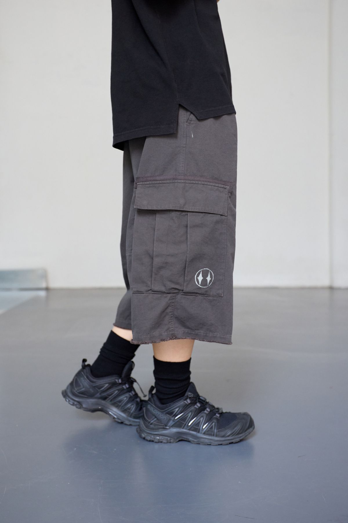 해칭룸(HATCHINGROOM) Twinkle Cargo Shorts Mud Brown