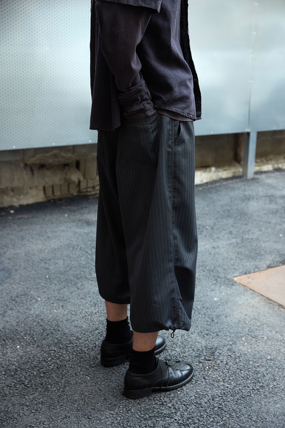 해칭룸(HATCHINGROOM) Snow Shorts Wool Stripe Grey