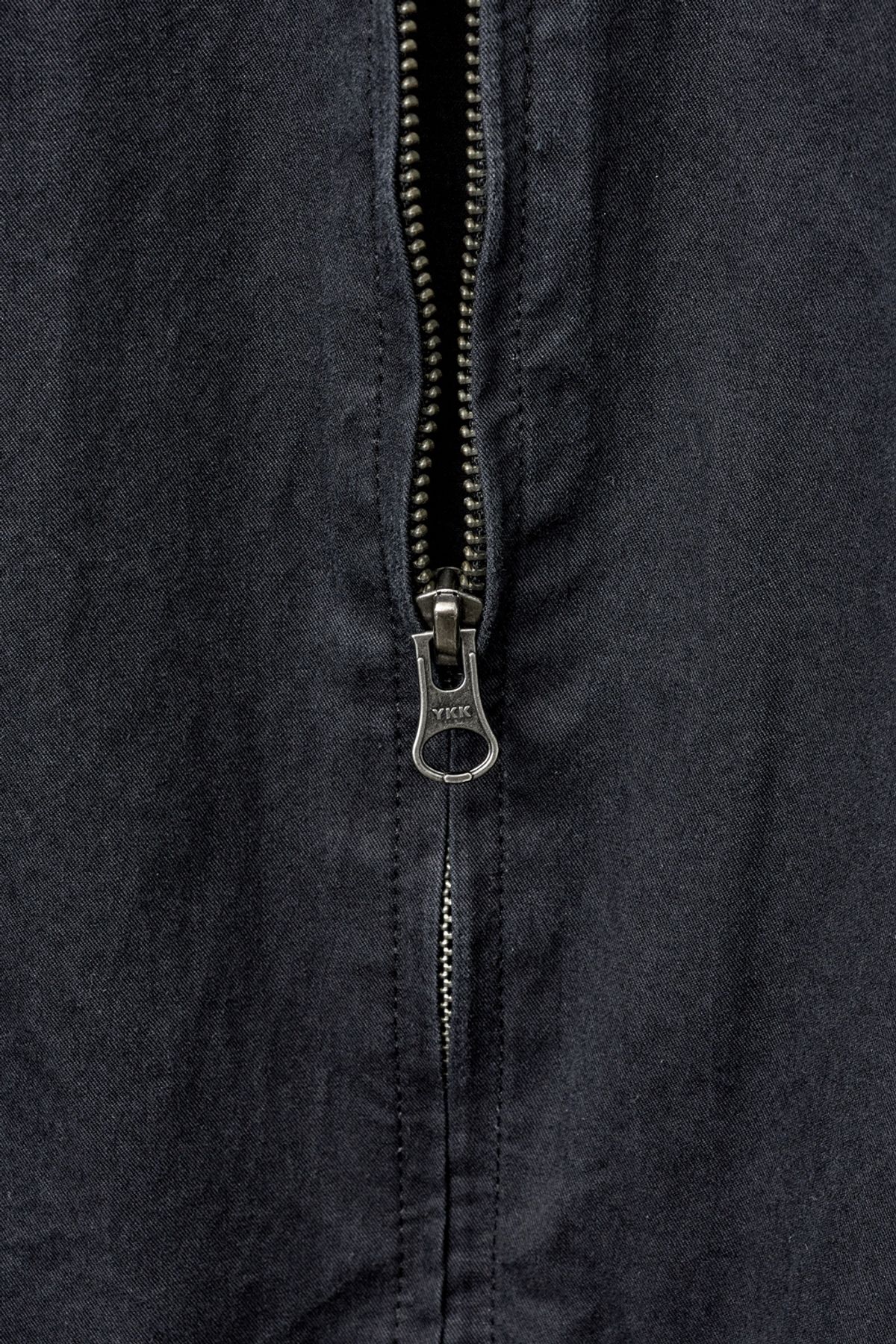 해칭룸(HATCHINGROOM) Shirket Black