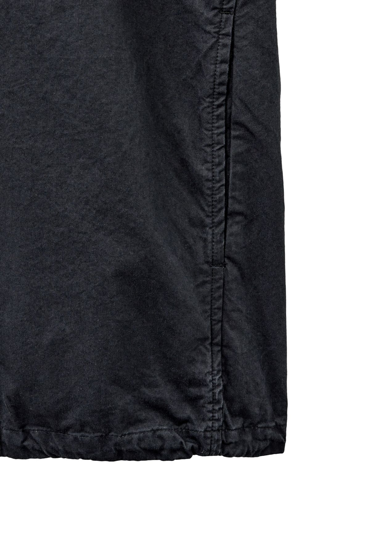 해칭룸(HATCHINGROOM) Shirket Black