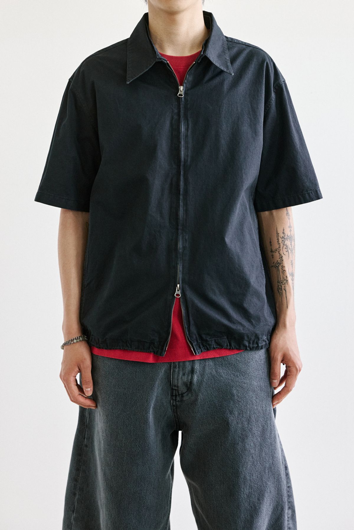 해칭룸(HATCHINGROOM) Shirket Black
