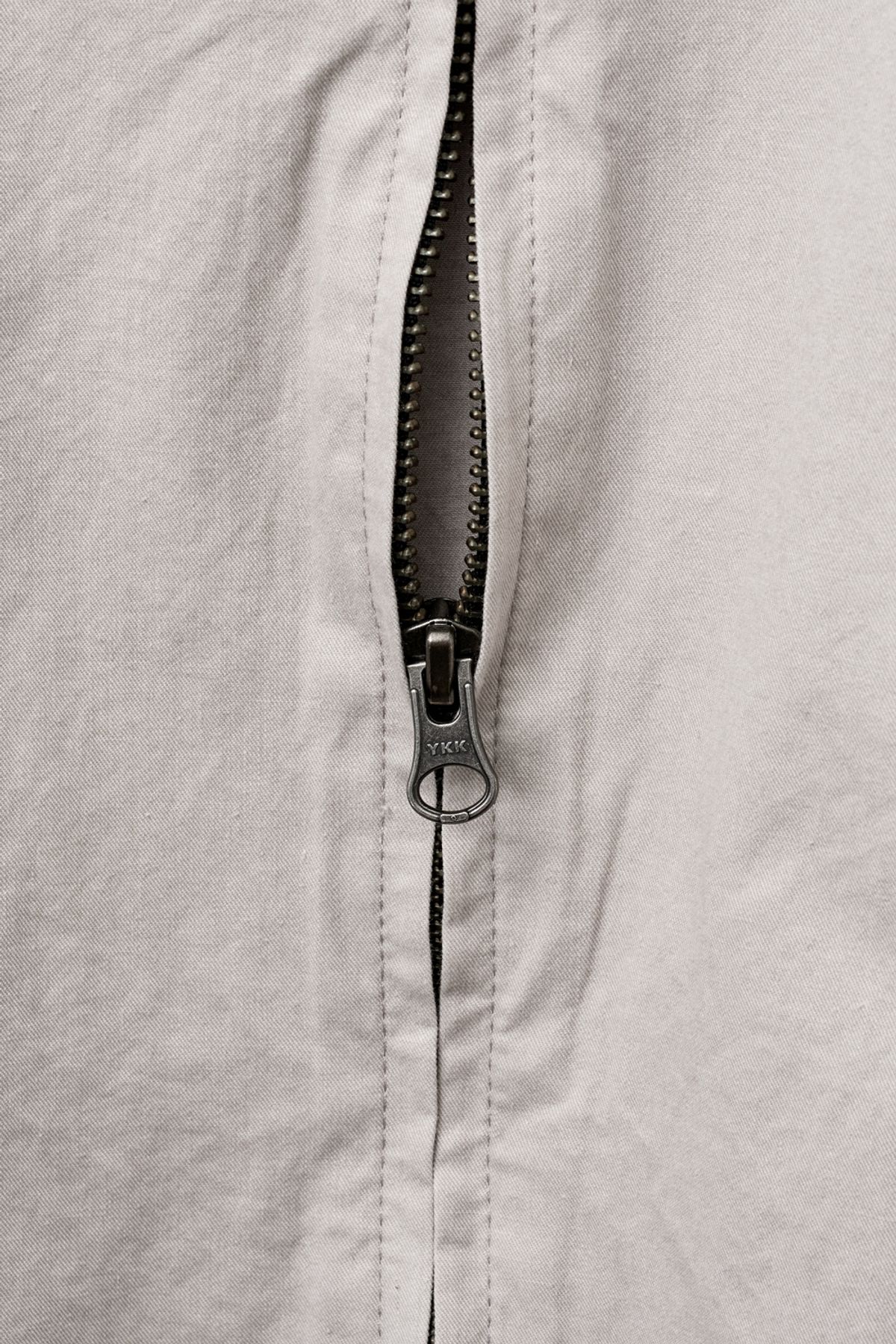 해칭룸(HATCHINGROOM) Shirket Light Grey