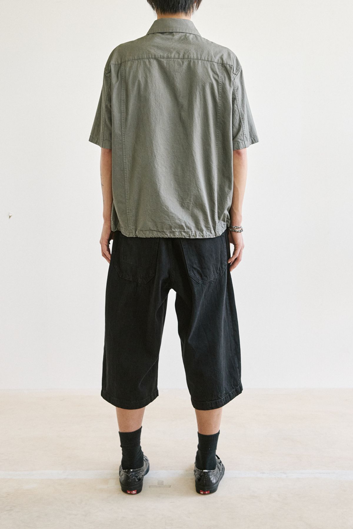 해칭룸(HATCHINGROOM) Shirket Olive Grey