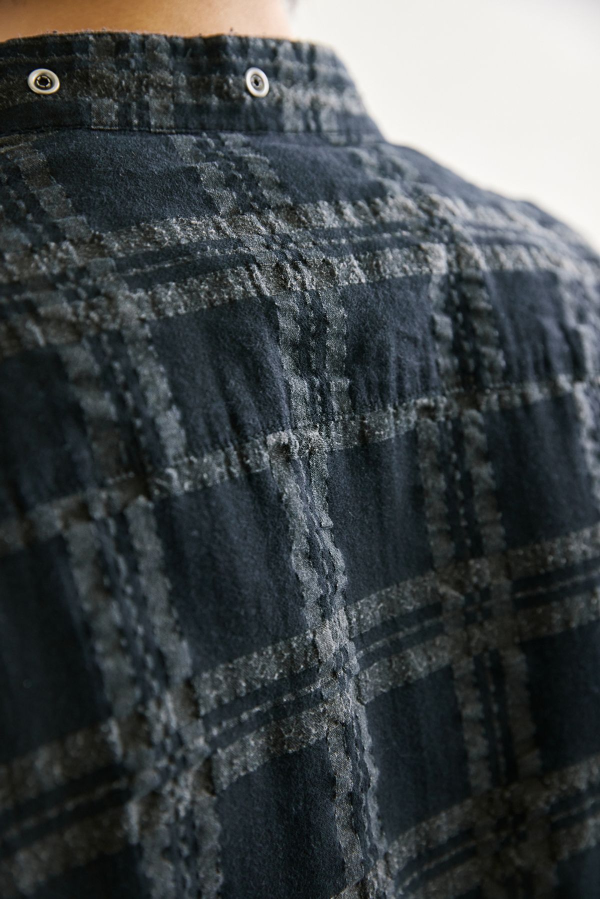 해칭룸(HATCHINGROOM) Shirket Over Dyed Check Dark Navy