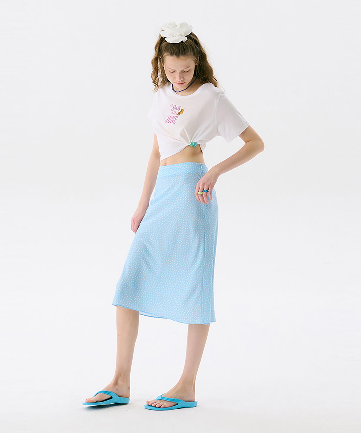 준준스페이스(JUNEJUNE SPACE) Midi Flare Skirt_Light Blue(미디 플레어 스커트_라이트 블루)