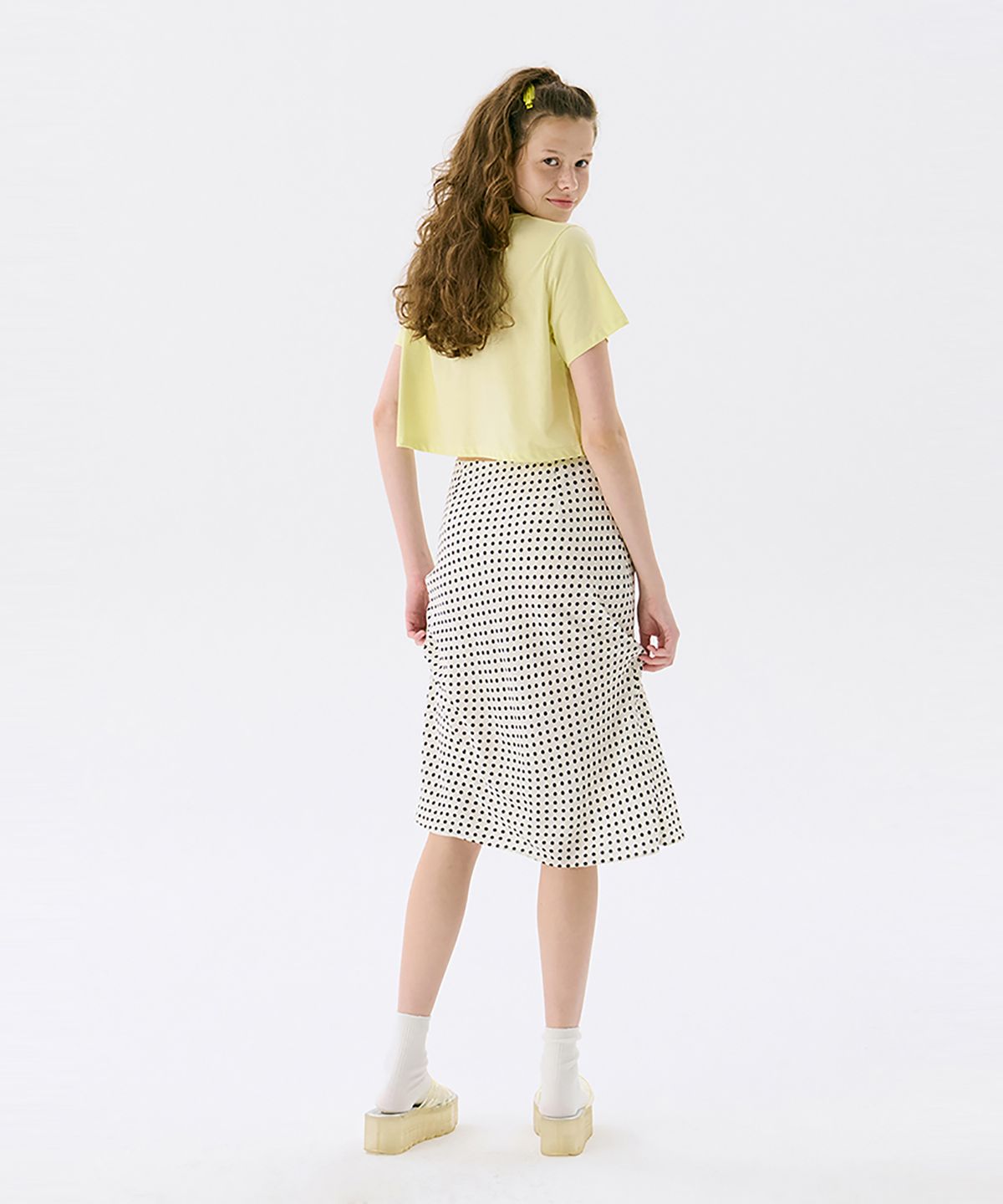 준준스페이스(JUNEJUNE SPACE) Midi Flare Skirt_White(미디 플레어 스커트_화이트)
