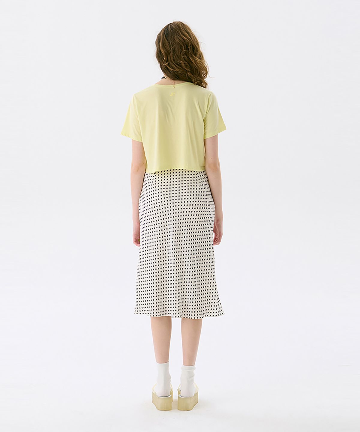 준준스페이스(JUNEJUNE SPACE) Midi Flare Skirt_White(미디 플레어 스커트_화이트)