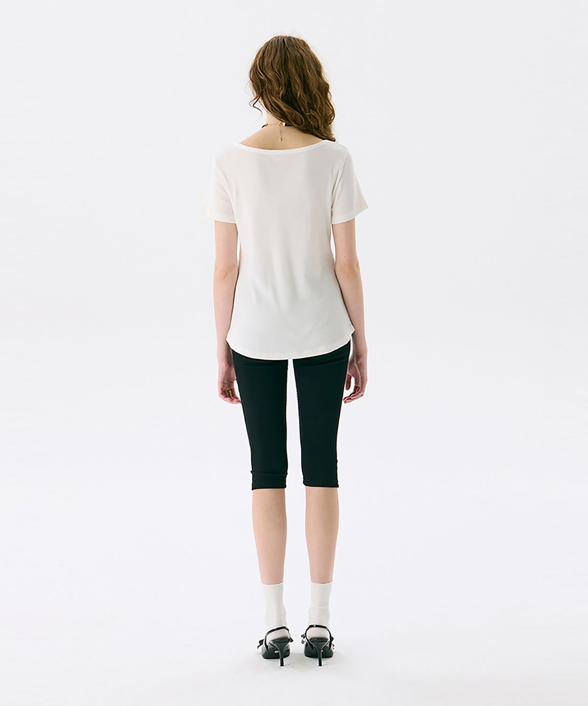 준준스페이스(JUNEJUNE SPACE) Capri leggings_Black (카프리 레깅스_블랙)