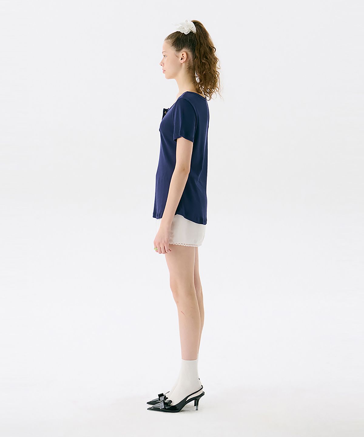 준준스페이스(JUNEJUNE SPACE) Henry Neck Half T_Navy(헨리넥 하프 티_네이비)