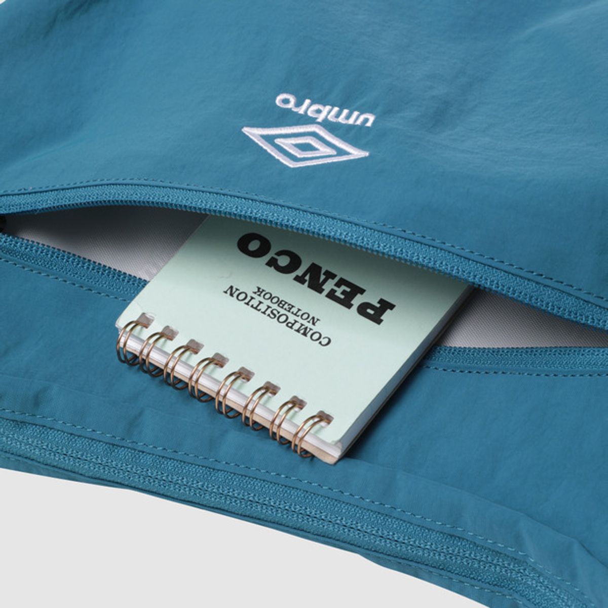엄브로(UMBRO) 미니 포켓 호보백 블루(UQ323CBG73)