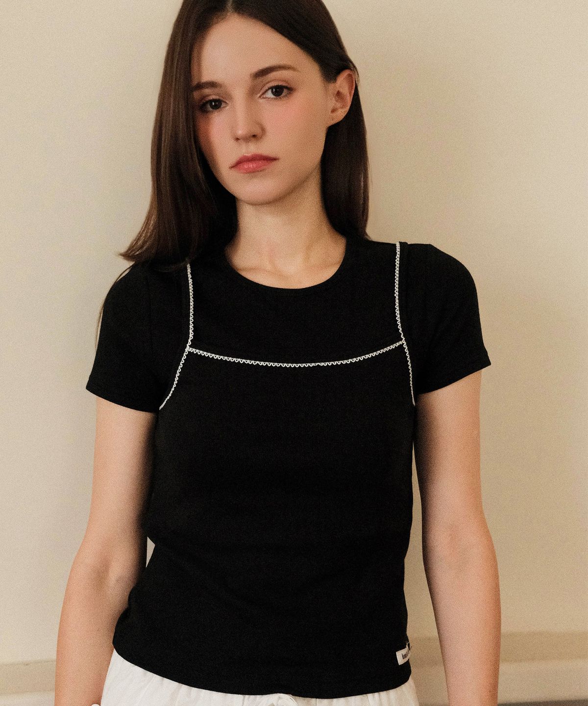 쿨키튼(KOOLKITTEN) Elegant Stitch Detail Tank & Tee